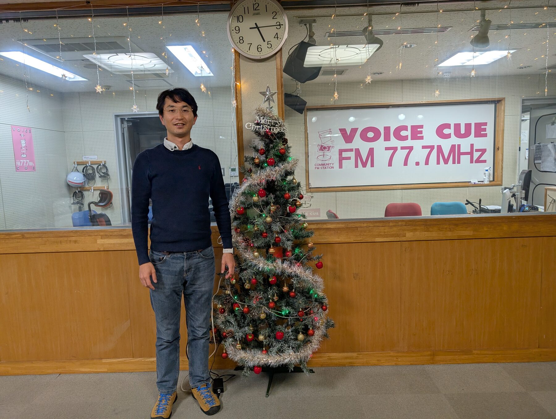 エフエムみしま・かんなみ ボイス・キューでのラジオ収録時の写真